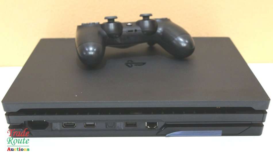 Sony Playstation 4 Console Pro 1TB [CUH-7016b] PS4 PRO + 1 Wireless Controller