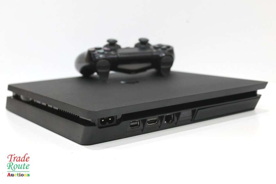 Sony PS4 PlayStation 4 SLIM console CUH-2216A - Jet Black  *** SONY PS4 ***