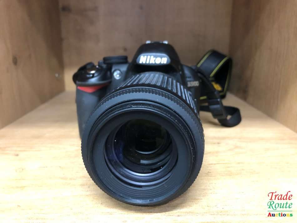 NIKON D3100 DSLR Camera Kit with Nikon 55-200 VR Lens *** BARGAINS ***