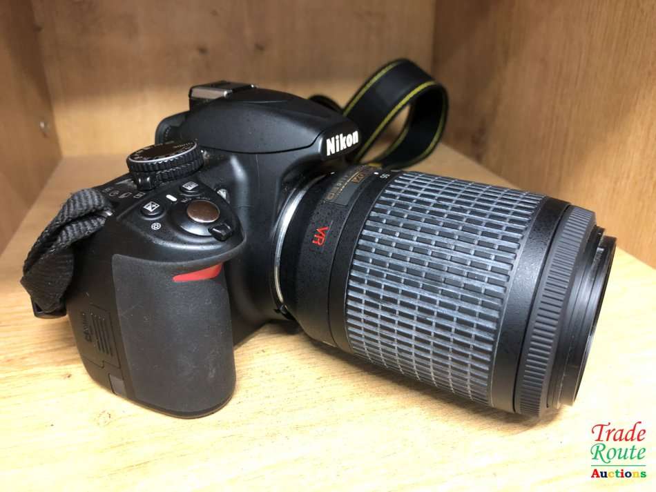 NIKON D3100 DSLR Camera Kit with Nikon 55-200 VR Lens *** BARGAINS ***