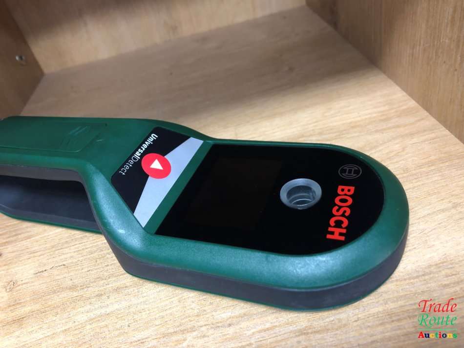Bosch UniversalDetect Digital Detector (Black and Green)