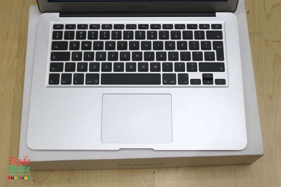 2017 MacBook Air 13.3-inch | Core i5 1.8GHz | 8GB RAM | 128GB SSD MACBOOK AIR 13 INCH