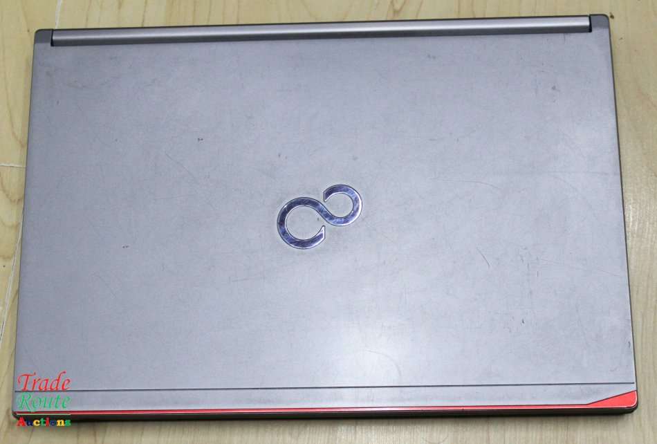 FUJITSU LIFEBOOK E746 LAPTOP - Core i5 6th Gen - 4GB RAM - 500GB HDD