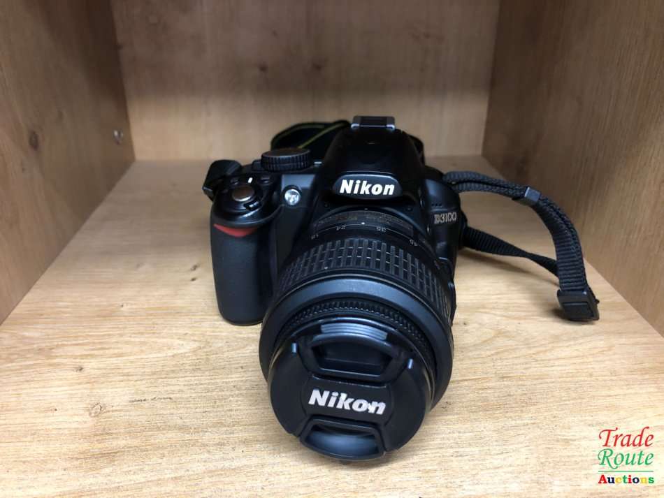 NIKON D3100 DSLR Camera Kit with Nikon 18-55 VR Lens + 8GB Memory Card  *** BARGAINS ***