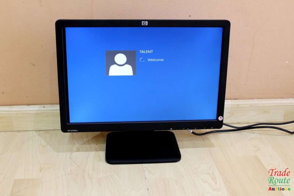 HP LE1901w 19 inch Widescreen LCD Monitor 1440 x 900 resolution