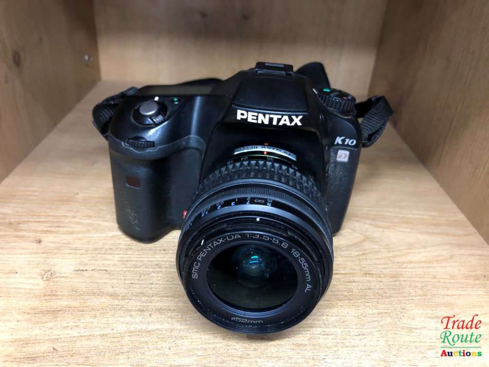 Pentax K10D Digital SLR Camera with 18-55 Lens Kit