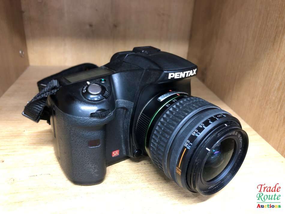 Pentax K10D Digital SLR Camera with 18-55 Lens Kit