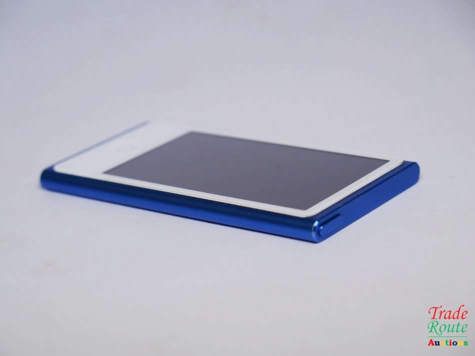 Apple 16GB iPod nano (Blue, 7th Generation,MKNO2QB)