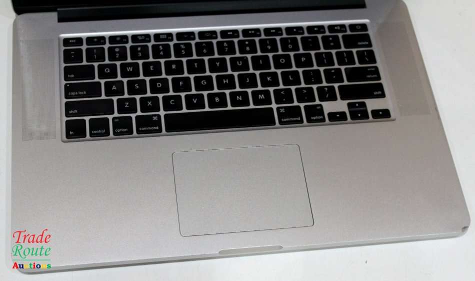 Apple MacBook Pro 15.4-inch Retina Display | Core i7 2.3GHz | 16GB RAM | 512GB SSD - FAULTY LCD