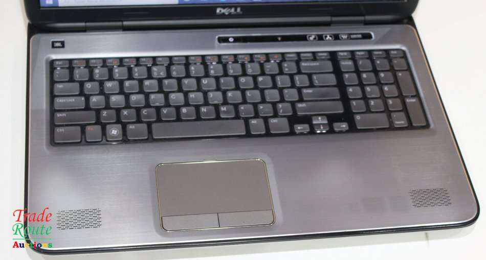 DELL XPS L702X 17 INCH Laptop | Core i7 @ 2.00ghz 8GB Ram 750GB + 250GB HDDS [ FAULTY BATTERY ]