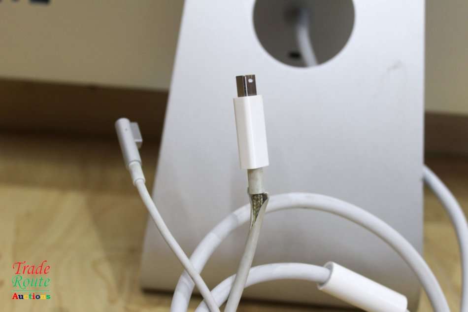 Apple Thunderbolt Cinema Display LED (27-Inch) Monitor | A1407 | 2560 X 1440 Resolution Apple Screen