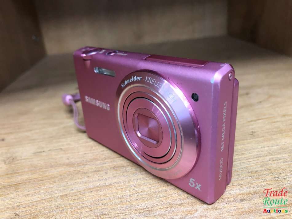 Samsung Multiview MV800 16.1MP Digital Camera with 5x Optical Zoom