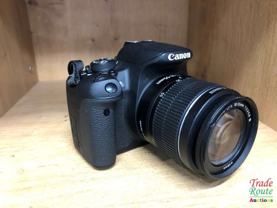 Canon EOS 700D DIGITAL SLR CAMERA KIT WITH 18-55MM iii LENS | 18.0 MP FULL HD