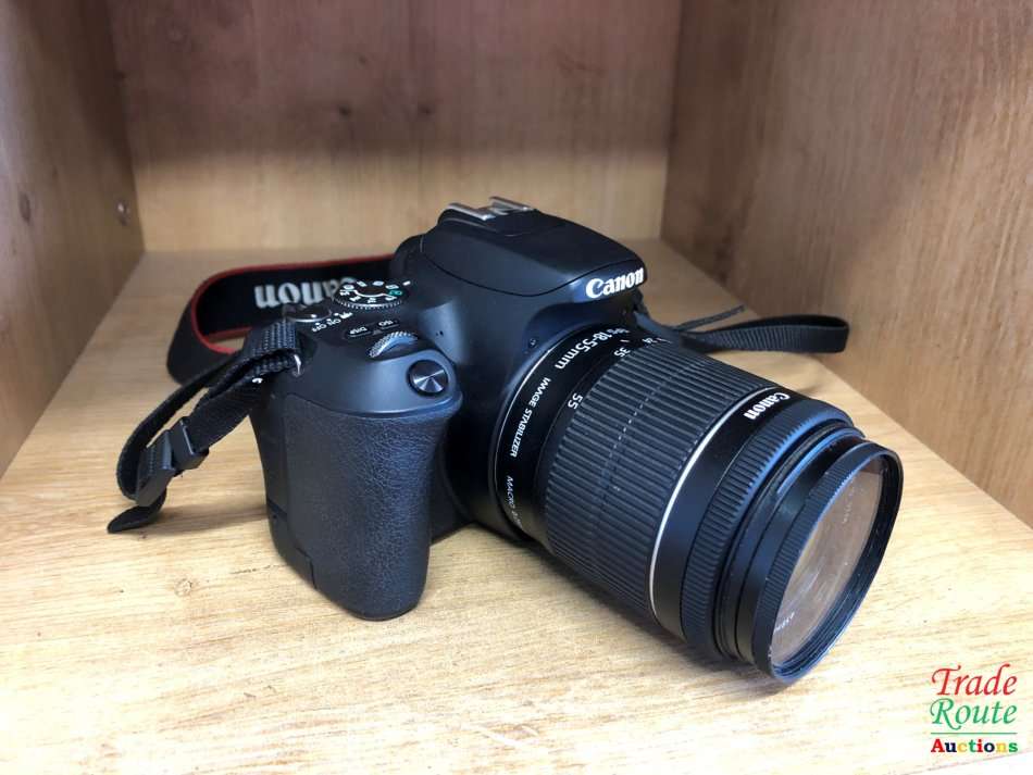 Canon EOS 200D DSLR Camera - 24.2MP - DIGIC 7 - with Canon 18-55 IS STM Lens kit