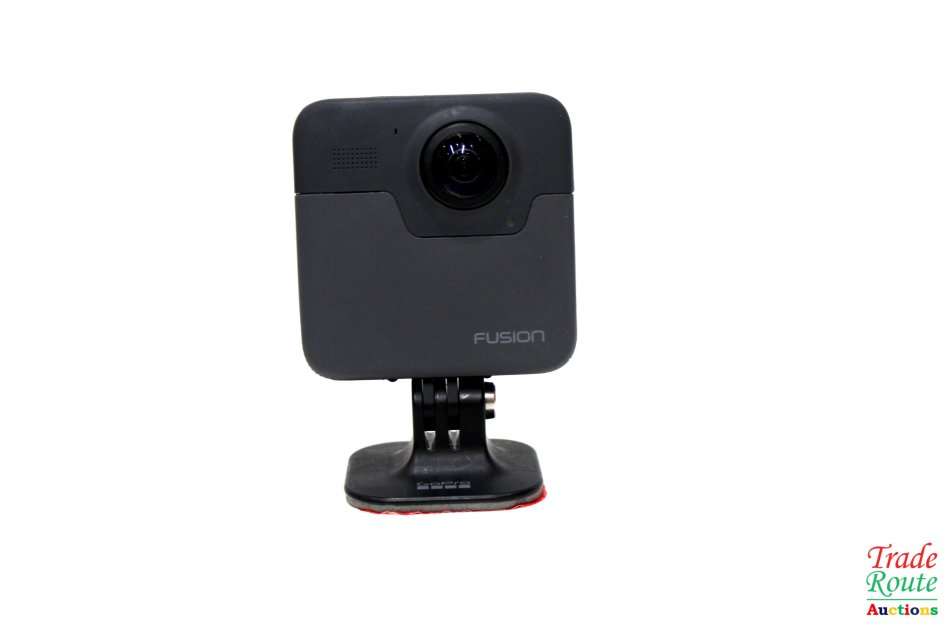 GoPro Fusion 360 Spherical Action Camera - 18MP - CHDHZ-103 with Tripod