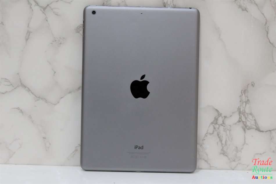 IPAD AIR 16GB ***  RETINA DISPLAY  ***