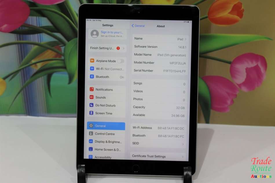 Apple iPad 5th Gen | MP2F2LL/A | WiFi | 32GB | A1822 | RETINA 9.7 inch Tablet Touch Screen