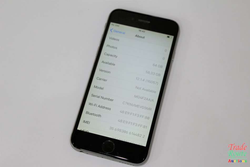 APPLE IPHONE 6 - 64GB SmartPhone