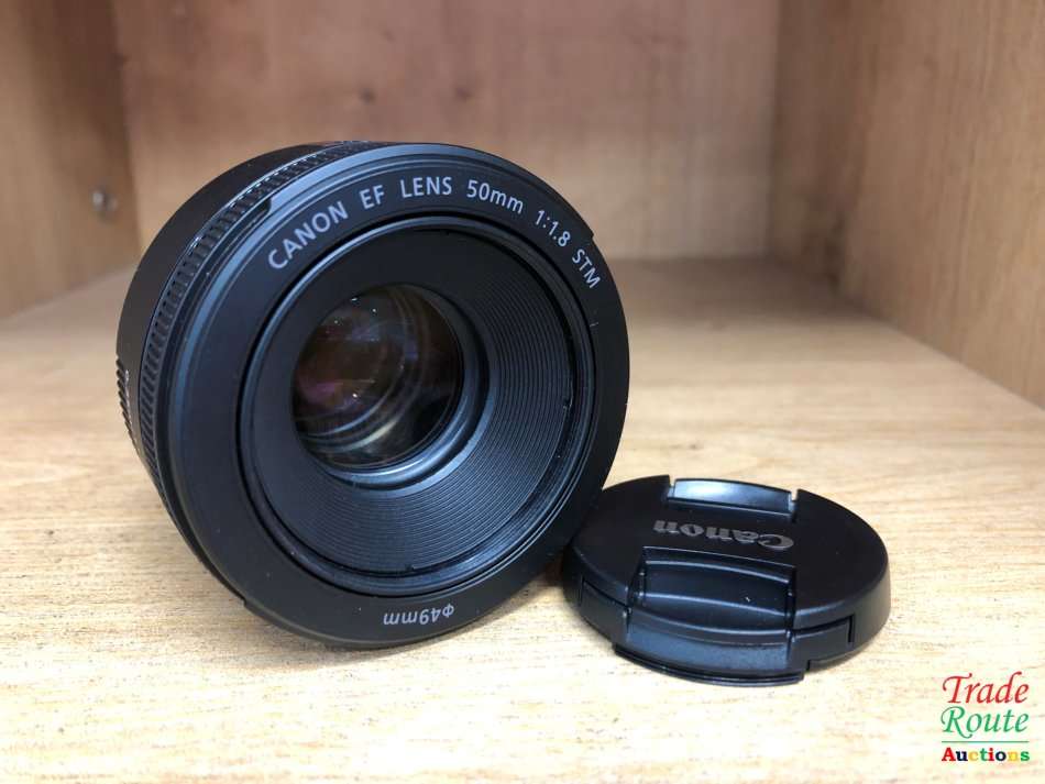 Canon EF 50mm f/1.8 STM Lens for Canon DSLR Cameras