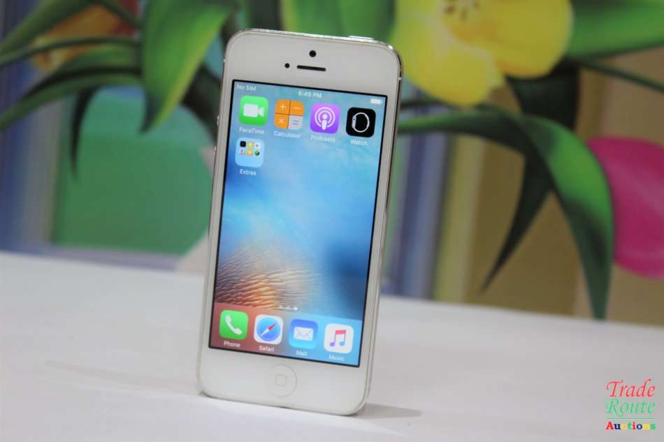 APPLE IPHONE 5 -  A1429 -16 GB Smart Phone