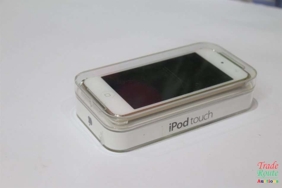 Apple iPod Touch | WHITE/GOLD | 32GB | 6th Generation | A1574 | MKHT2BT/A | RETINA DISPLAY