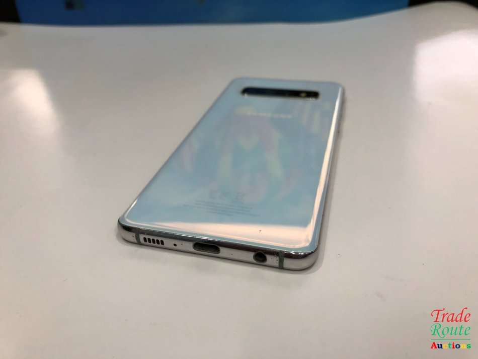 Samsung Galaxy S10 Smart Phone - SM-G973F/DS - 128GB - Please Read