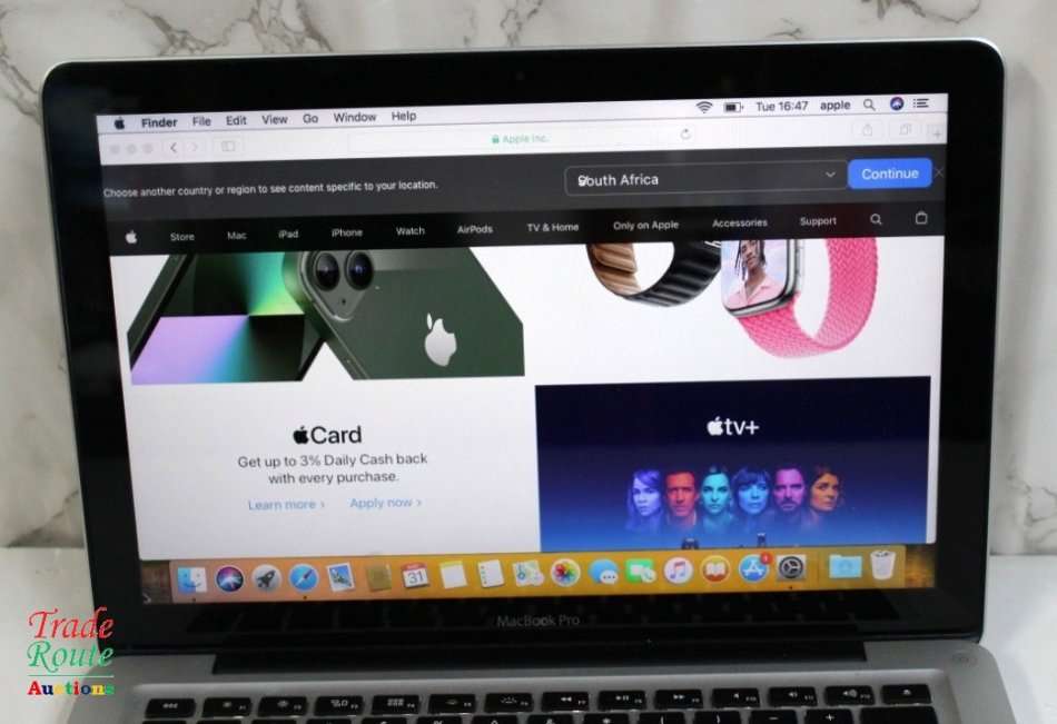 MacBook Pro 13.3-inch | Core i5 2.4GHz | 4GB RAM | 500GB HDD - Apple Laptop