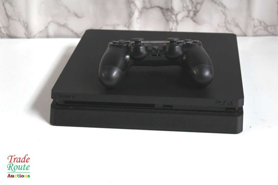 Sony PS4 PlayStation 4 SLIM 1TB console - CUH-2216B - Jet Black  *** SONY PS4 ***