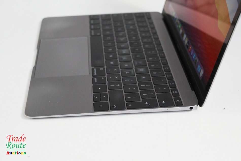 MacBook `Core M` 1.2Ghz 12 inch RETINA SILVER (Early 2015 Model) | 8GB RAM | 256GB SSD | 2304x1440