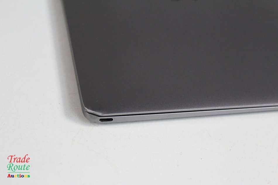 MacBook `Core M` 1.2Ghz 12 inch RETINA SILVER (Early 2015 Model) | 8GB RAM | 256GB SSD | 2304x1440