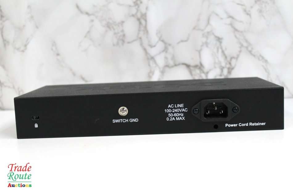 D-Link GigaExpress DGS-1016D 16 Port 10/100/1000 Gigabit Un-Managed Layer2 Switch