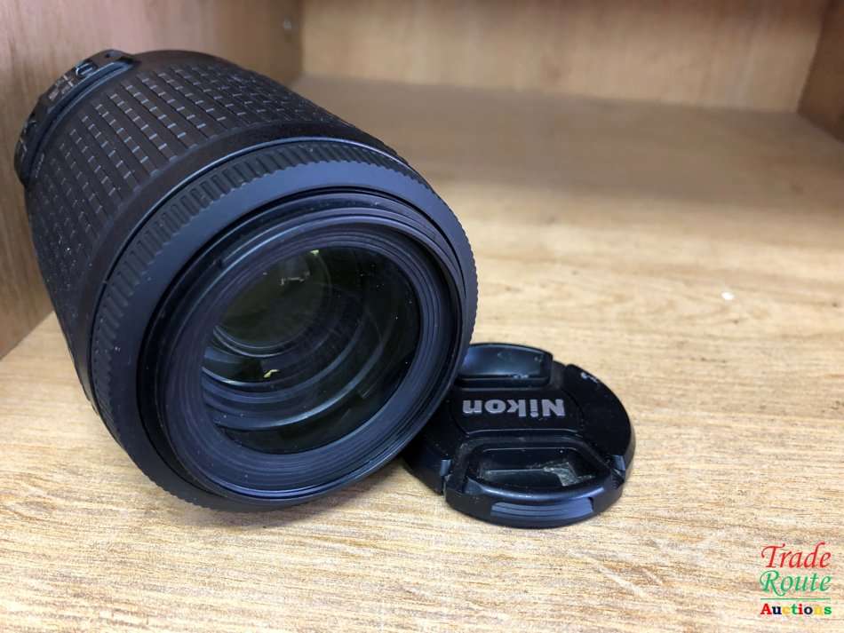 Nikon 55-200mm VR [ VIBRATION REDUCTION ] LENS