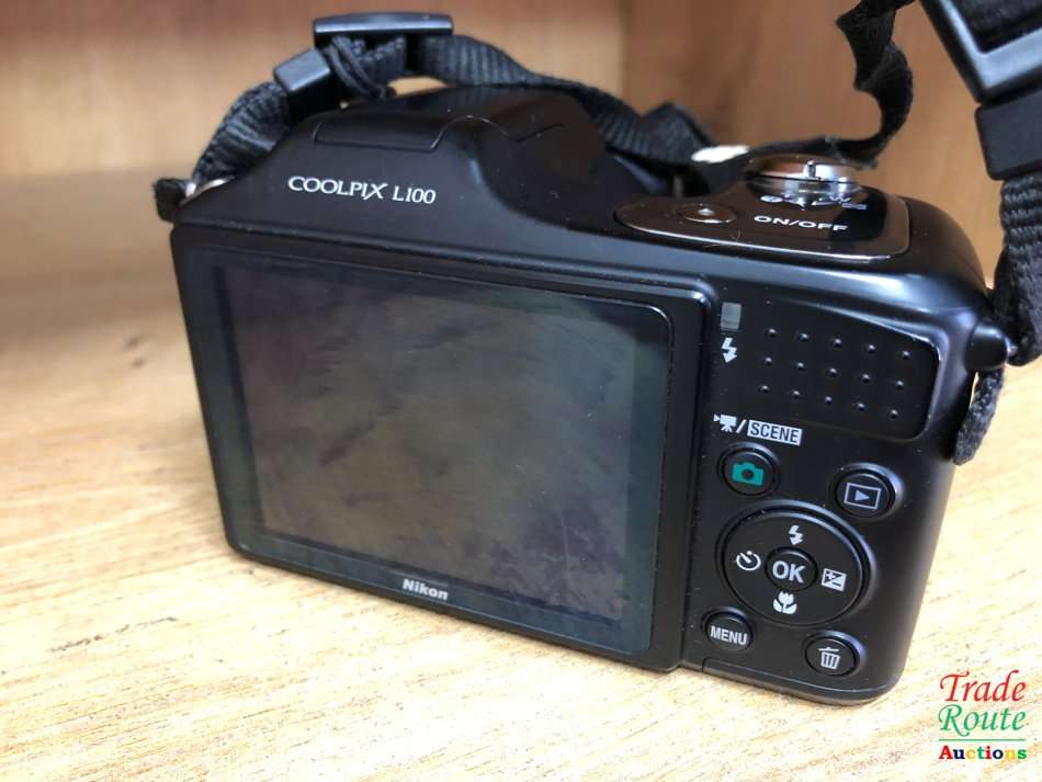 Nikon Coolpix L100 10 MP Digital Camera (VR) Zoom