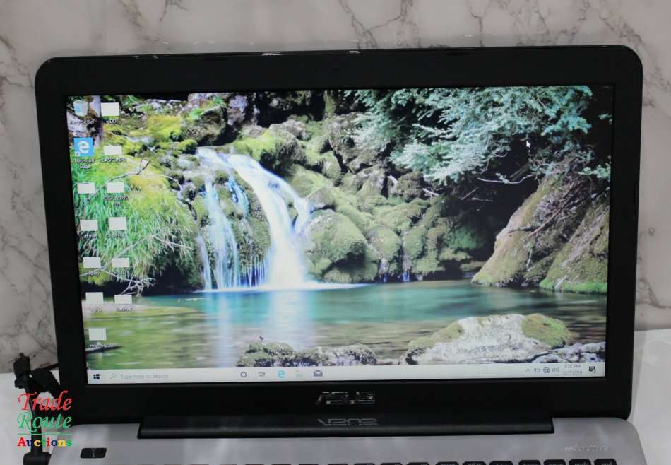 ASUS VIVOBOOK F555U 15.6 INCH NOTEBOOK | CORE i7 | 8GB RAM | 1TB HDD - FAULTY BATTERY