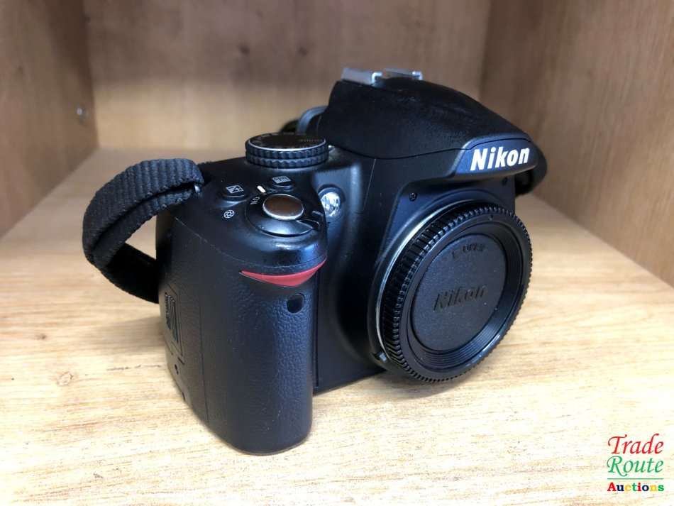 NIKON D3000 DSLR CAMERA  (BODY ONLY) PROFESSIONAL CAMERA BODY