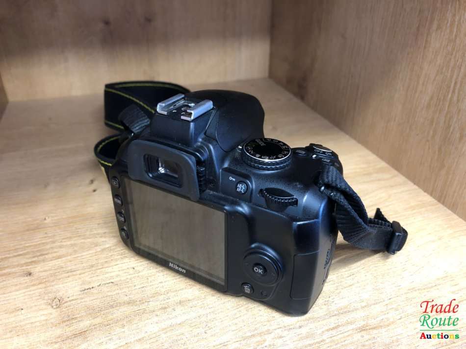 NIKON D3000 DSLR CAMERA  (BODY ONLY) PROFESSIONAL CAMERA BODY