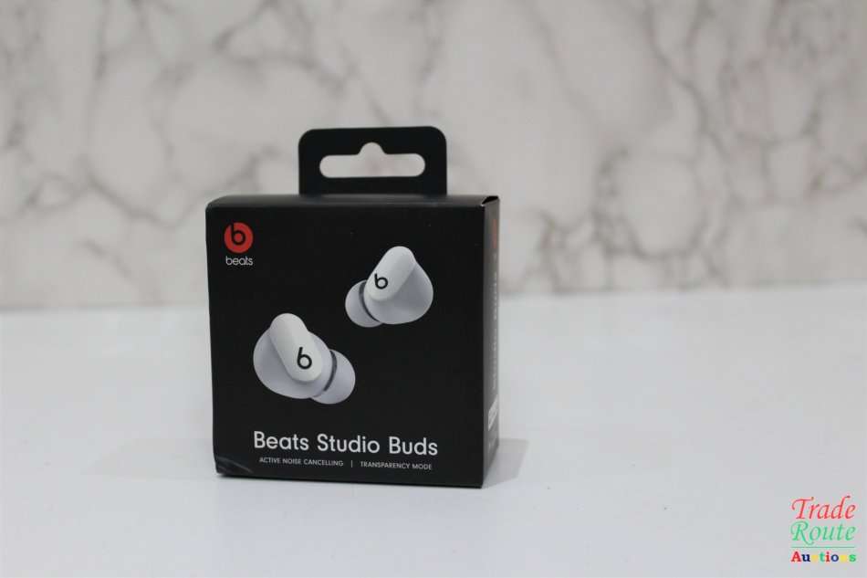Beats Studio Buds  True Wireless Noise Cancelling With USB-C Charging Case