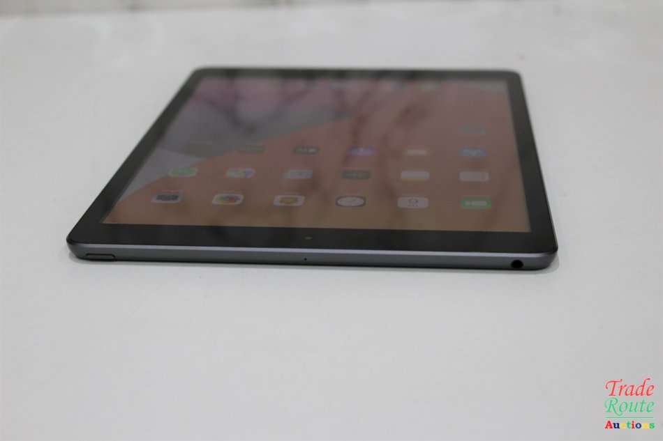 APPLE iPad 10.2-inch (8th Gen) Wi-Fi 32GB- A2270 - Space Grey - MYL92HC/A