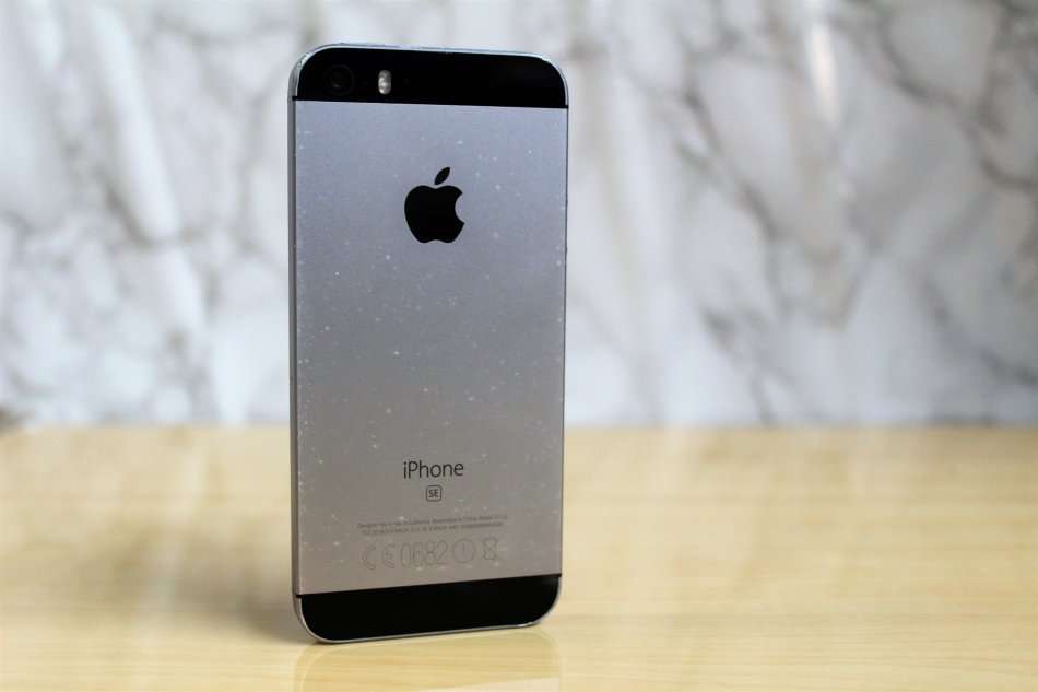 APPLE IPHONE SE | FLLN2SO/A | A1723 | FINGERPRINT ID | SMART PHONE