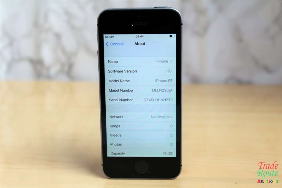 APPLE IPHONE SE | MLLN2SO/A | A1723 | SMART PHONE