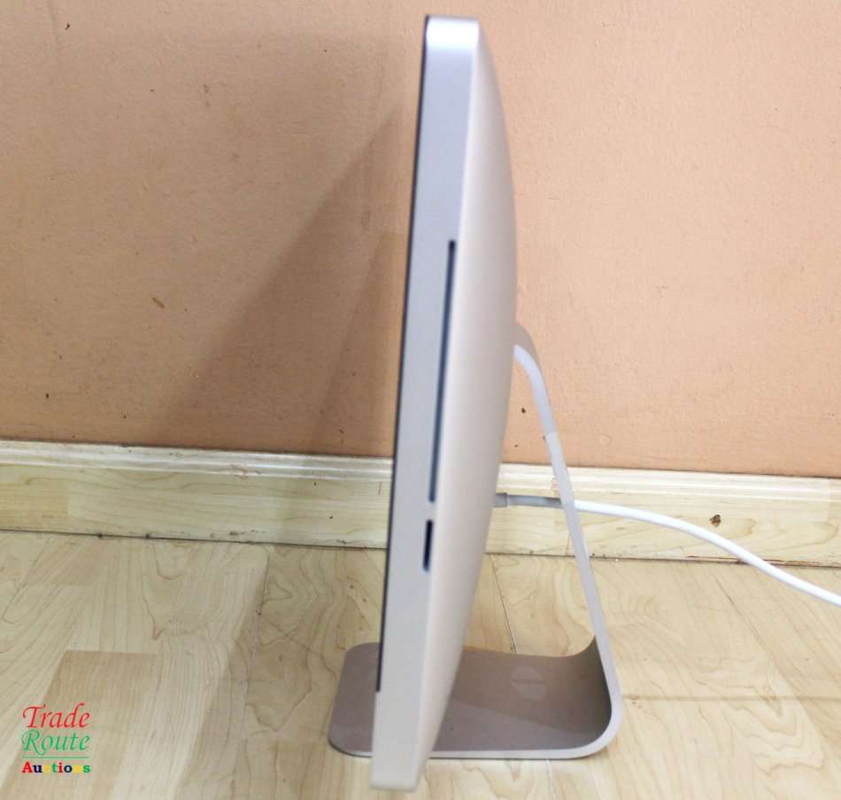 Apple iMAC | 21.5 INCH * ALL IN ONE DESKTOP COMPUTER * AMD Radeon HD ** BARGAINS **