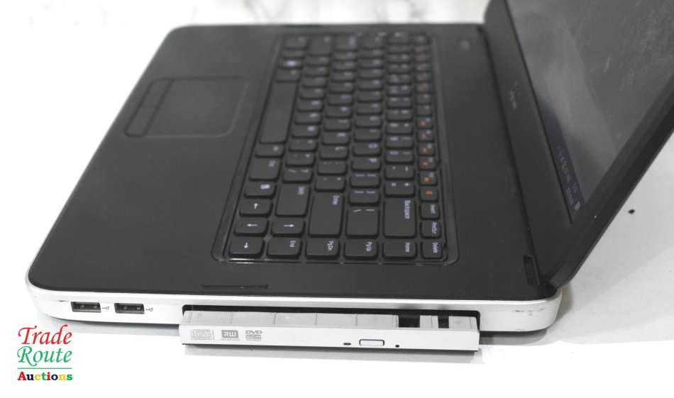 DELL VOSTRO 1540 15.6` LAPTOP | CORE i3 M370 2.4GHZ | 2GB RAM | 500GB HDD