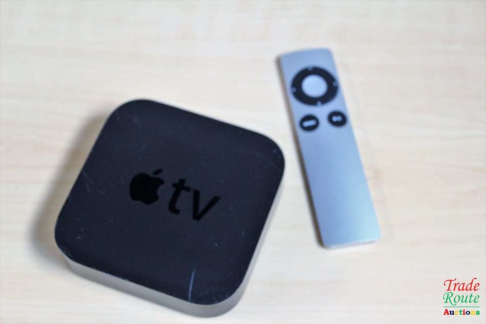 Apple TV  | 3rd Gen | A1469  - with Remote