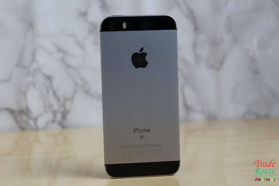 APPLE IPHONE SE | FLLN2SO/A | A1723 | FINGERPRINT ID | SMART PHONE