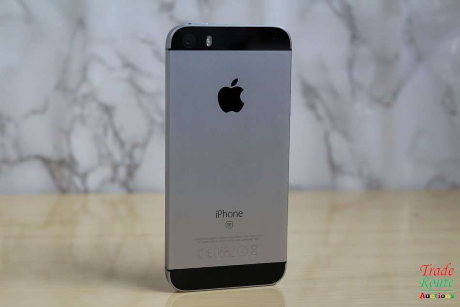 APPLE IPHONE SE | FLLN2SO/A | A1723 | FINGERPRINT ID | SMART PHONE