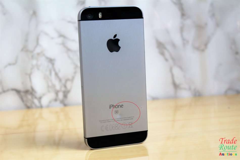 APPLE IPHONE SE | FLLN2SO/A | A1723 | FINGERPRINT ID | SMART PHONE