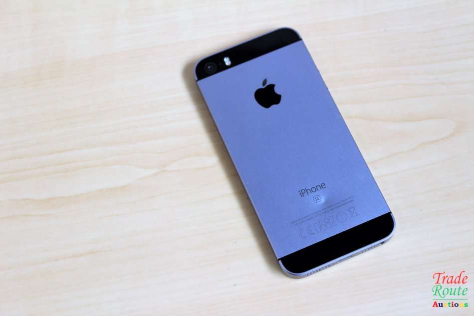 APPLE IPHONE SE | FLLN2SO/A | A1723 | FINGERPRINT ID | SMART PHONE