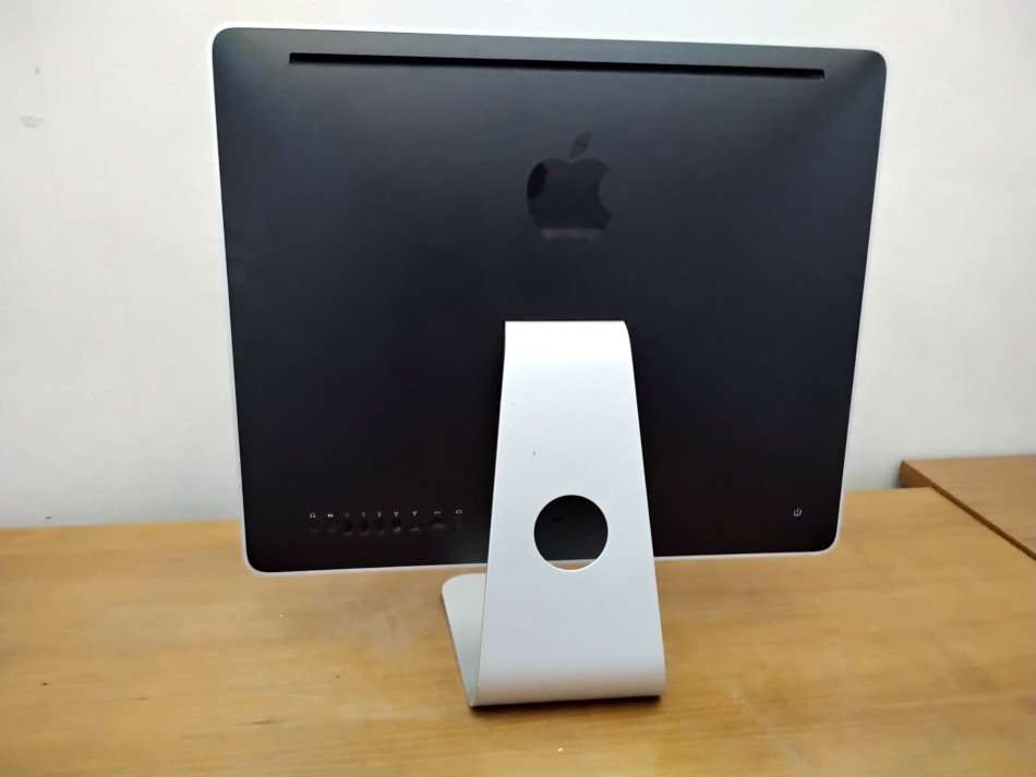 iMac 20-Inch `Core 2 Duo` 2.0Ghz - All in One COMPUTER Desktop - 1GB RAM - 250GB HDD