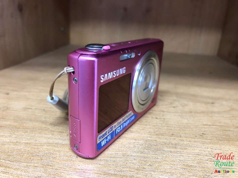Samsung DV150F 16.2MP Smart WiFi Digital Camera with 5x Optical Zoom & 2.7" / 1.48" front LCD