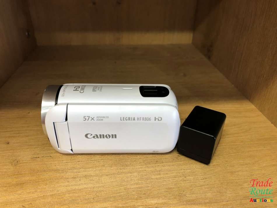 Canon LEGRIA HF R806 Digital FULL HD Camcorder- 57X ZOOM - DIGIC DV4